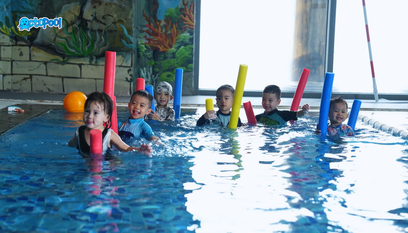 Học bơi cho trẻ Tây Hồ