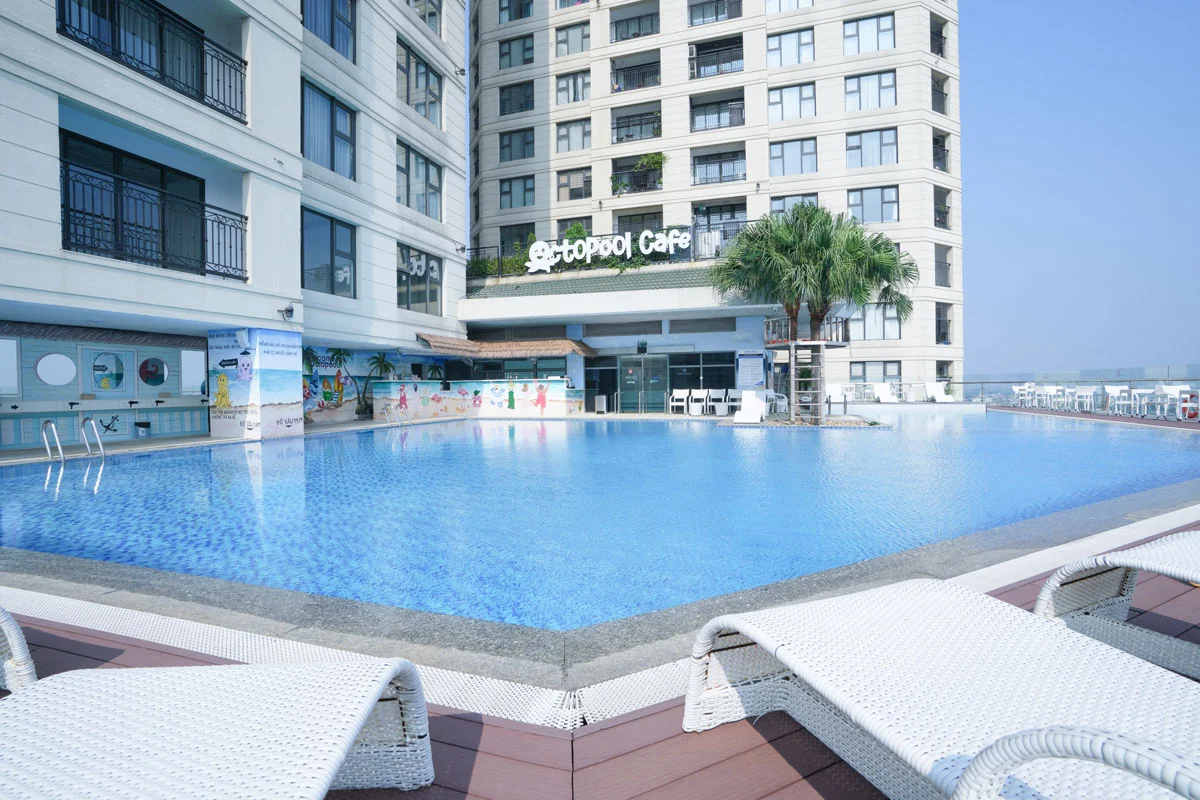 Bơi lội vào buổi sáng hay chiều tối