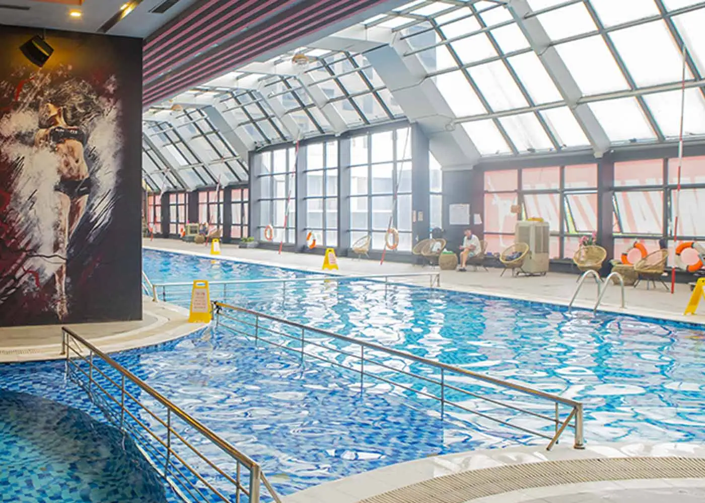 Bể bơi bốn mùa của Kickfit Pool