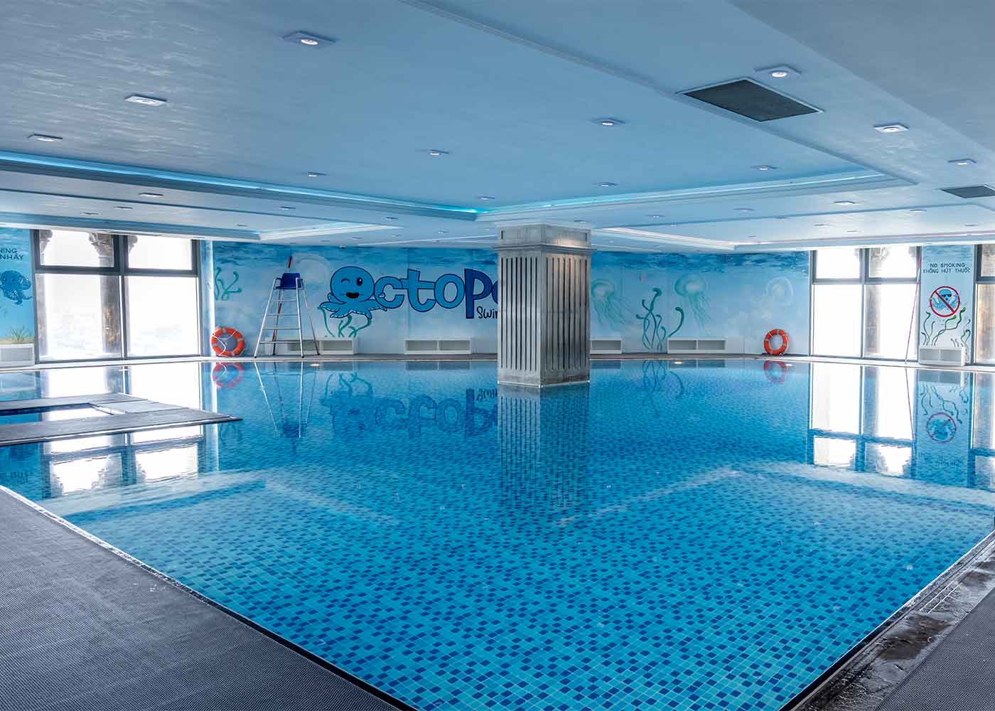 Bể bơi trong nhà của Octopool