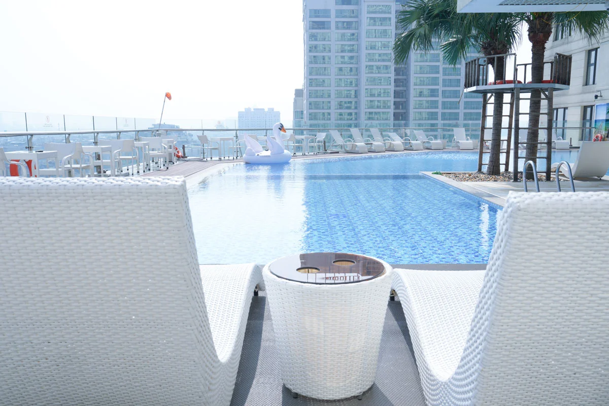 bể bơi xuân diệu tây hồ
