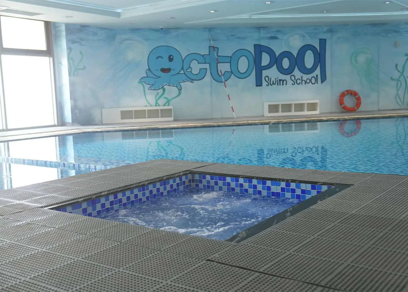 Bể sục Jacuzzi của Octopool