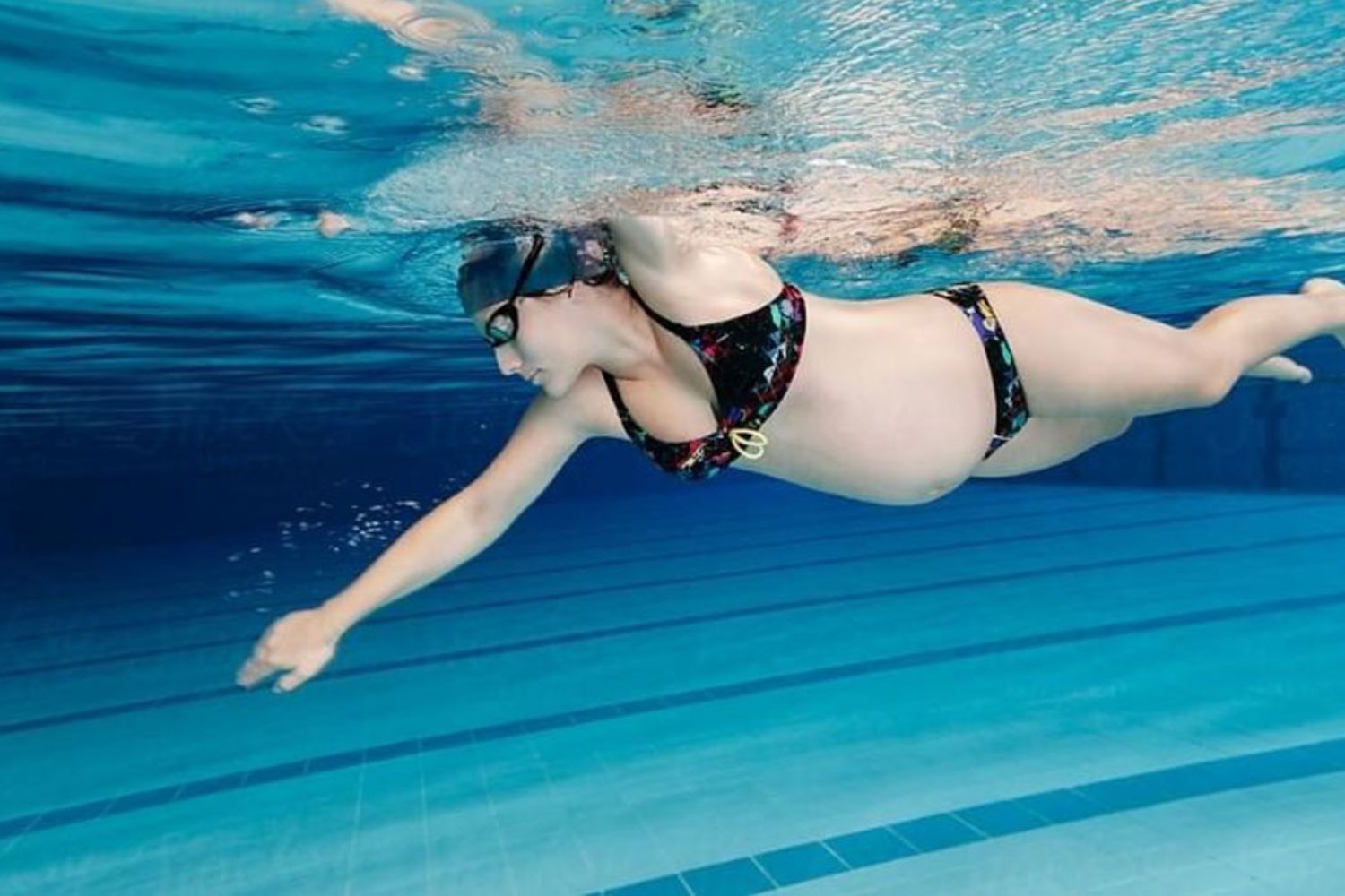 Bơi lội trong thai kỳ: Những lợi ích cho mẹ bầu và thai nhi