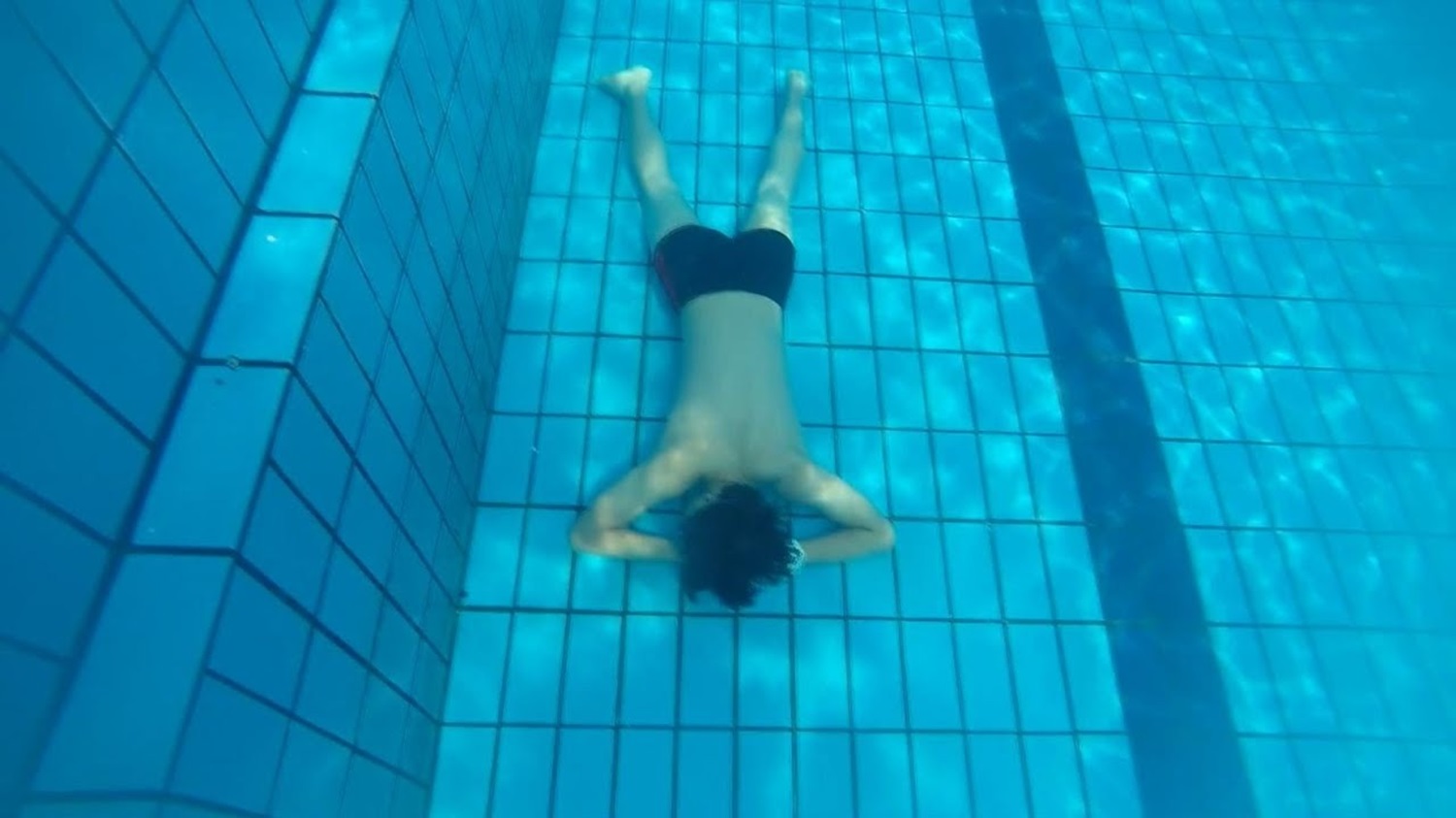 Mẹo giữ hơi thở lâu dưới nước