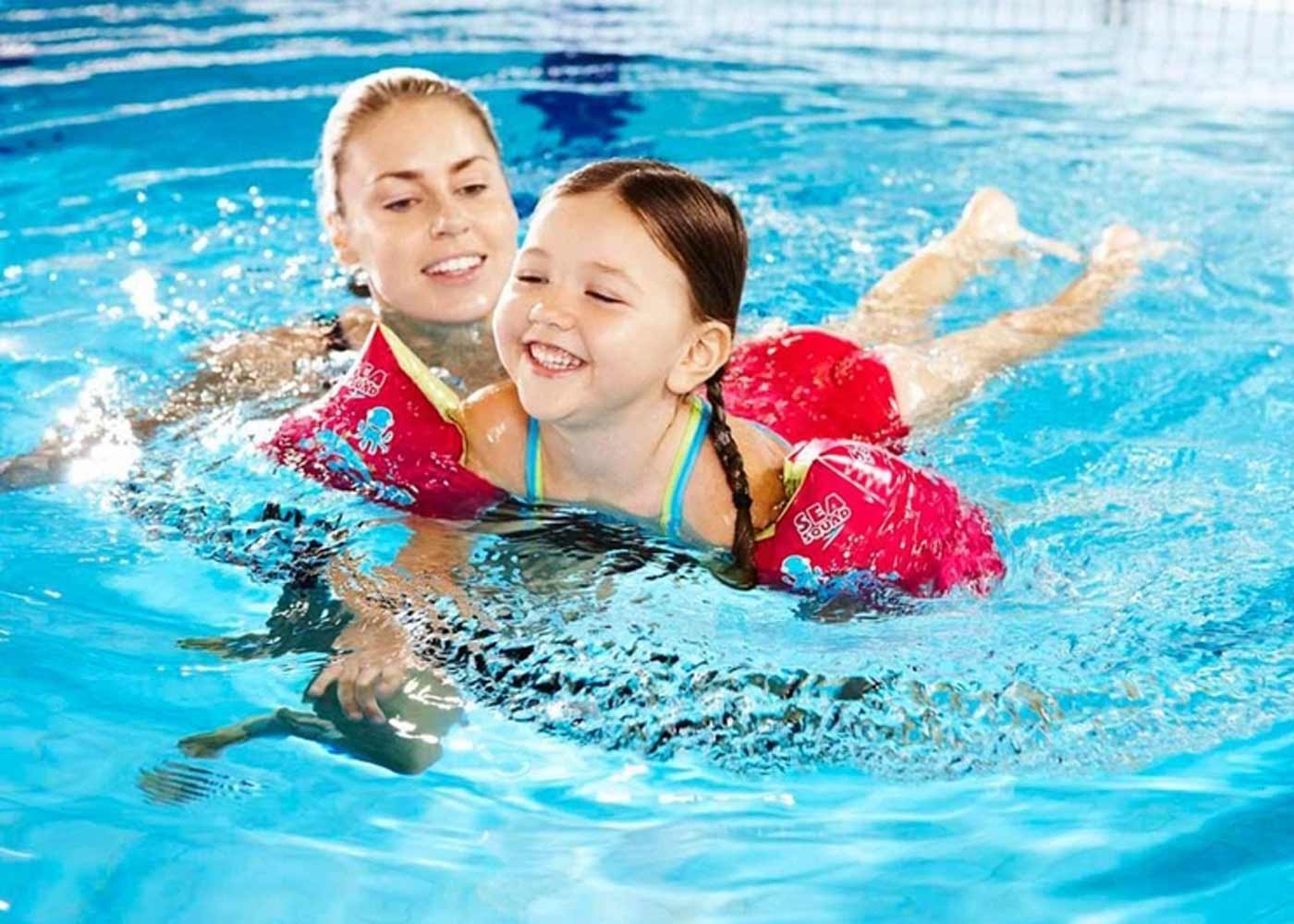 Bơi lội giúp trẻ tự tin, thông minh hơn