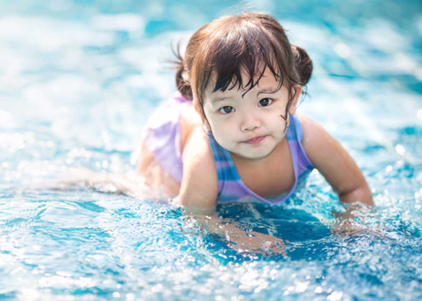 Dạy bơi cho bé 2 tuổi an toàn, hiệu quả