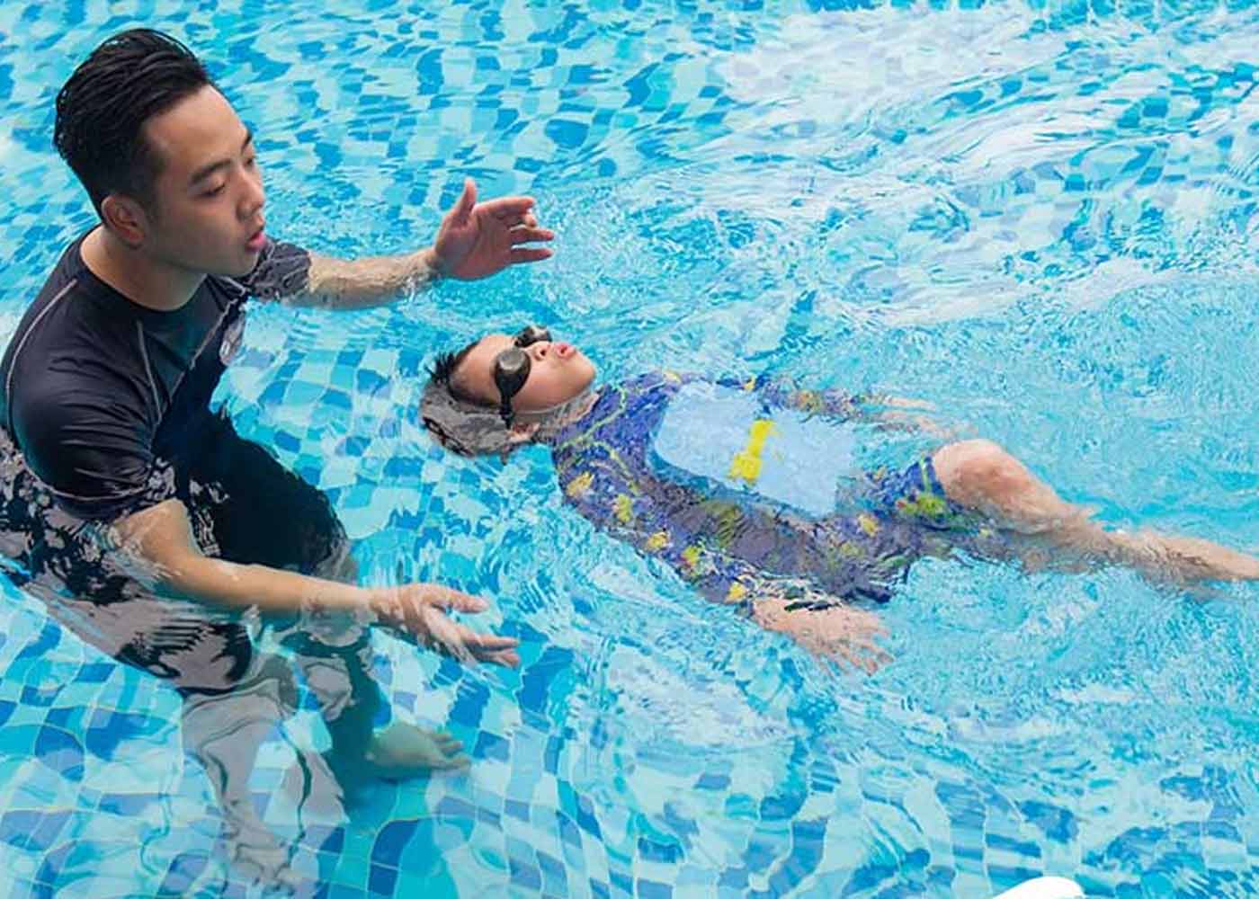 Cách tập bơi cho bé 6 tuổi an toàn