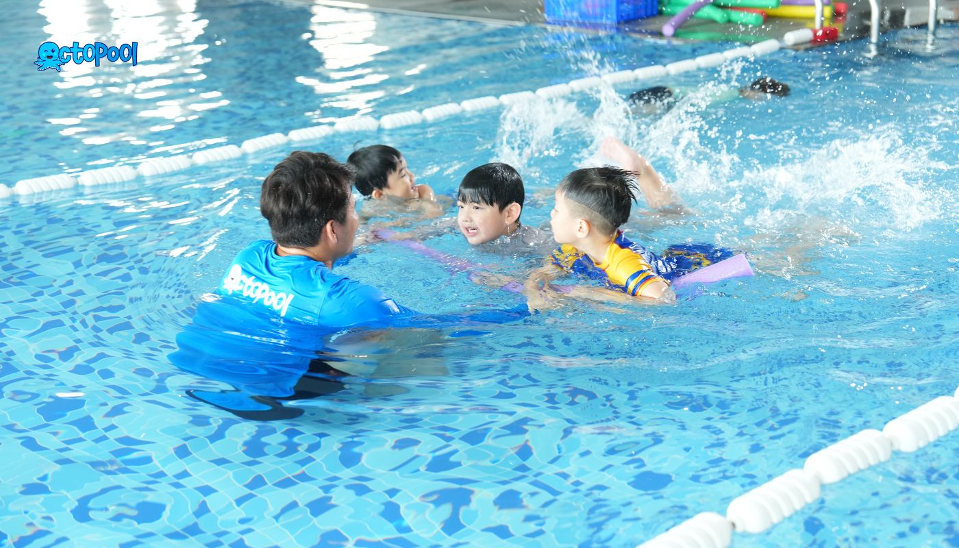học bơi từ hoa