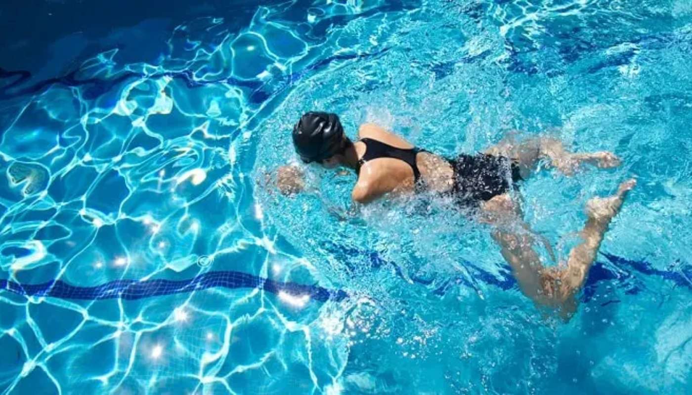 Bơi ếch là gì? Kỹ thuật bơi ếch đúng cách, nhanh, không mệt 