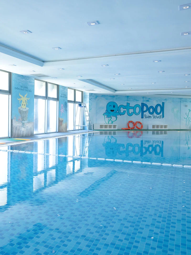 Indoor Pool 4