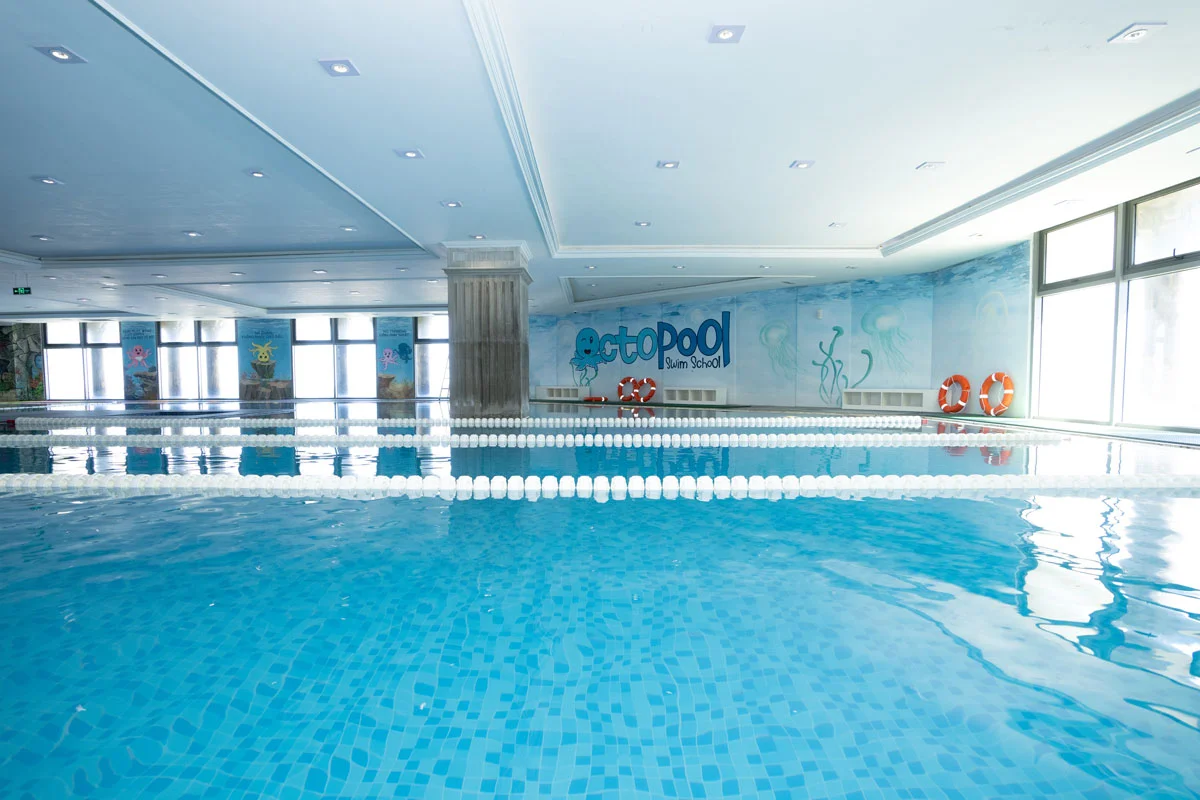 Không gian hồ bơi 1