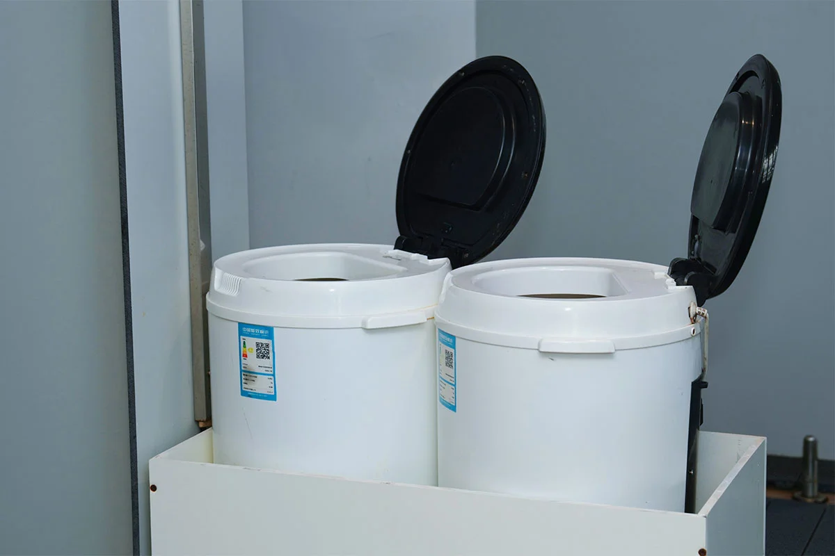 Máy vắt quần áo